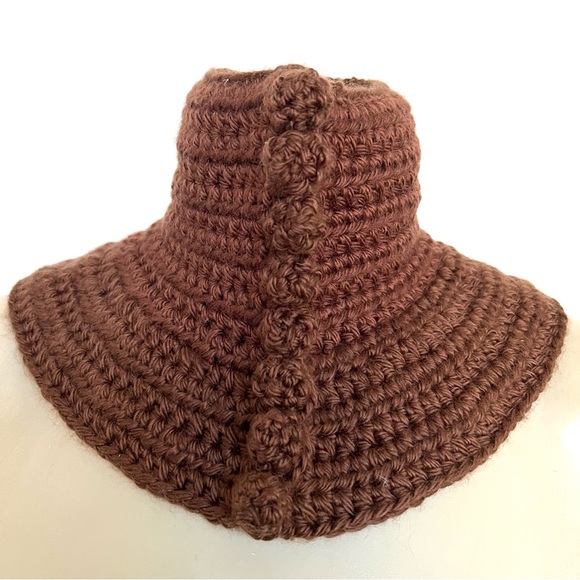 ROMAN KEFLAY Hand Crocheted, Mini Turtleneck - Picture 2 of 12